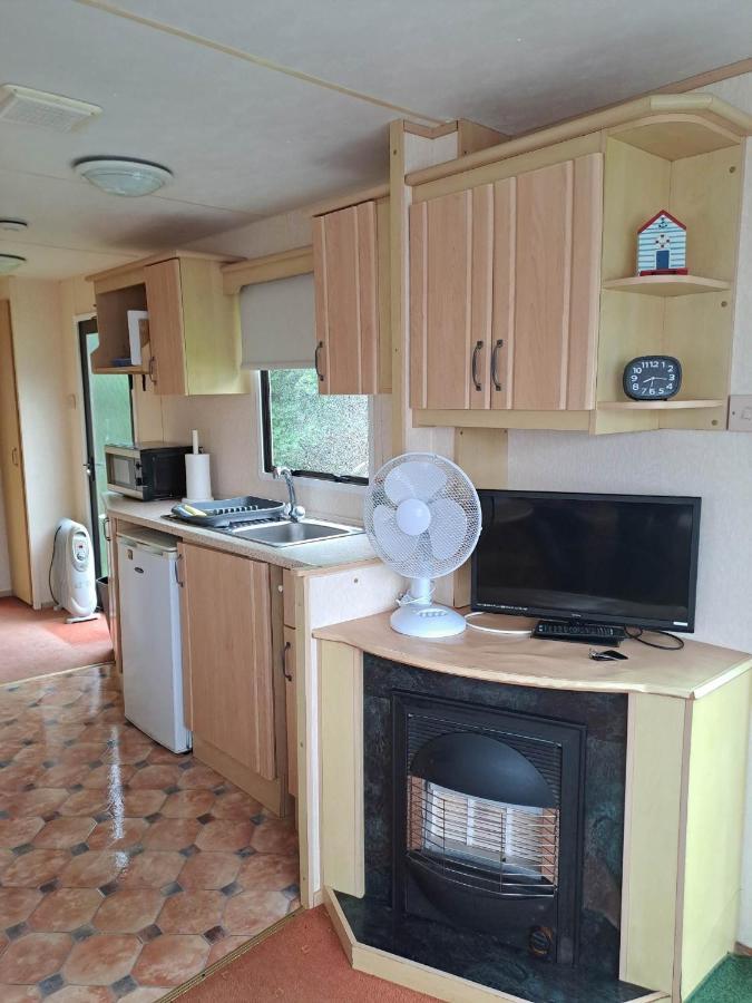 Cosy Caravan At Blackmoor Farm Ludchurch Eksteriør bilde